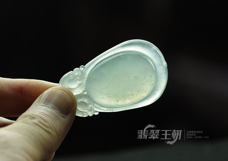 冰玻种晴水缅甸翡翠福禄寿挂件