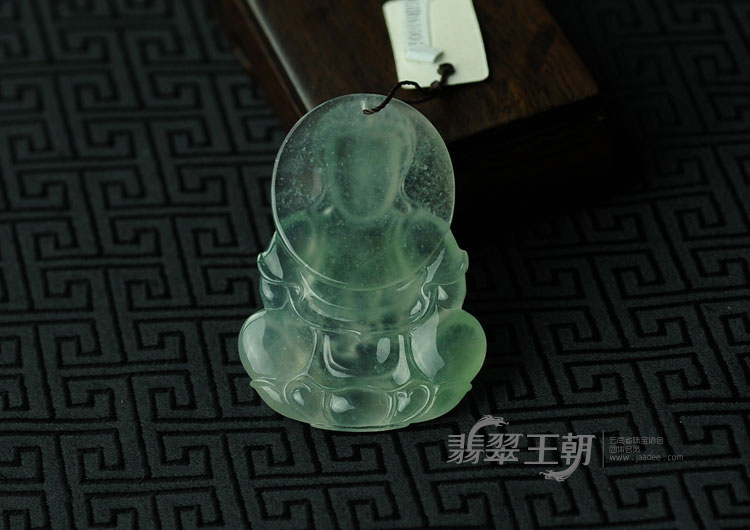 玻璃种晴水缅甸翡翠观音挂件