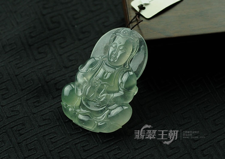 玻璃种晴水缅甸翡翠观音挂件