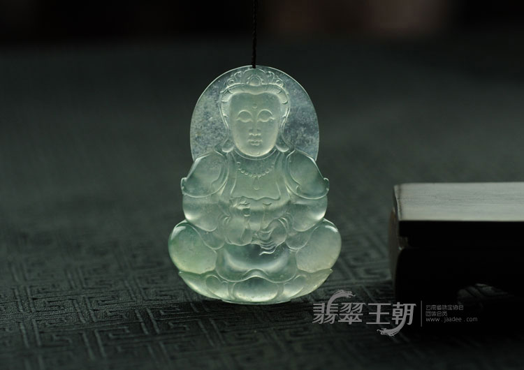 玻璃种晴水缅甸翡翠观音挂件