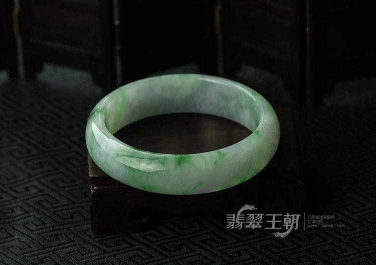 糯冰种紫罗兰飘翠缅甸翡翠手镯（58.3）
