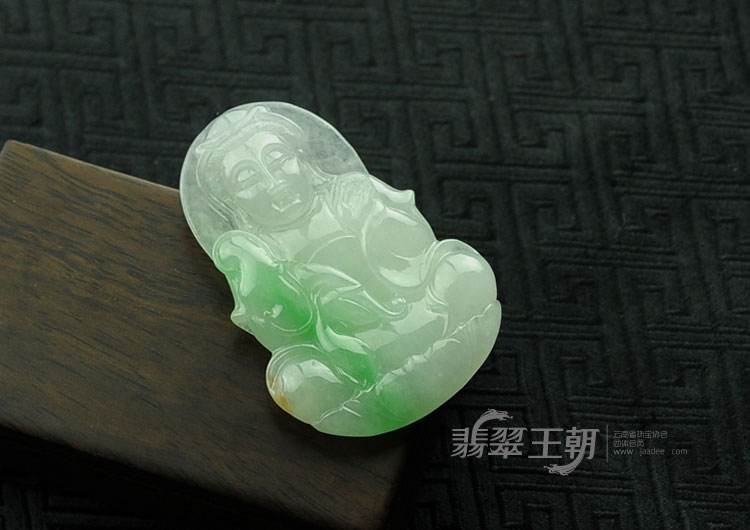 糯冰种黄加绿缅甸翡翠观音挂件