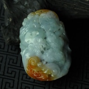 糯冰种红翡蓝晴水缅甸翡翠“猫蝶富贵”手玩