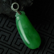 糯冰种正阳绿缅甸翡翠满绿福瓜挂件