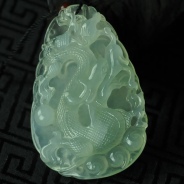 冰种晴水缅甸翡翠龙牌挂件