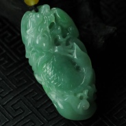 糯冰种晴水缅甸翡翠鱼龙挂件