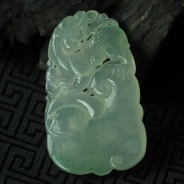 冰玻种晴水略飘花缅甸翡翠“龙行如意”挂件