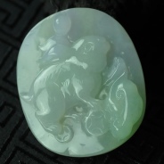 糯冰种晴水缅甸翡翠玉兔挂件