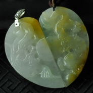 糯冰种黄翡飘花缅甸翡翠龙凤牌挂件（一对）