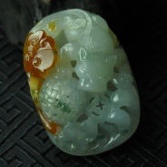 糯冰种红翡飘花缅甸翡翠“欢天喜地”挂件