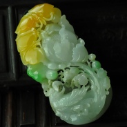 糯冰种黄加绿缅甸翡翠“富贵花开”挂件
