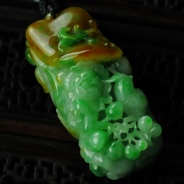 糯冰种黄加绿缅甸翡翠“欢喜富贵”挂件