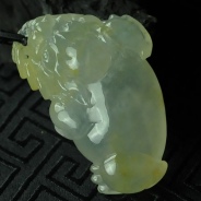 冰玻种黄翡缅甸翡翠金蟾挂件
