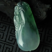 冰玻种飘花缅甸翡翠福瓜挂件