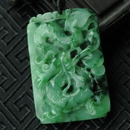 糯冰种飘花缅甸翡翠龙牌挂件