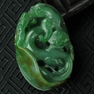 糯冰种蓝水缅甸翡翠草龙挂件
