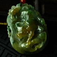 糯冰种黄翡飘花缅甸翡翠生肖牛挂件