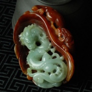 细糯种红翡缅甸翡翠双龙嬉戏挂件