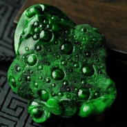 细糯种癣加绿缅甸翡翠金蟾（挂件/手玩）