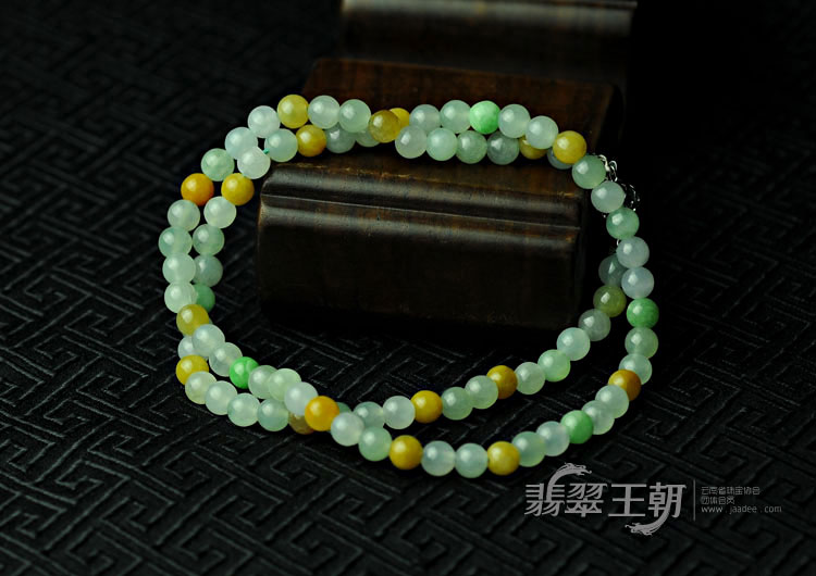 糯冰种三彩缅甸翡翠项链