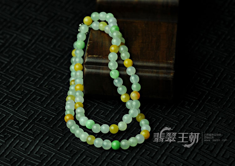 糯冰种三彩缅甸翡翠项链