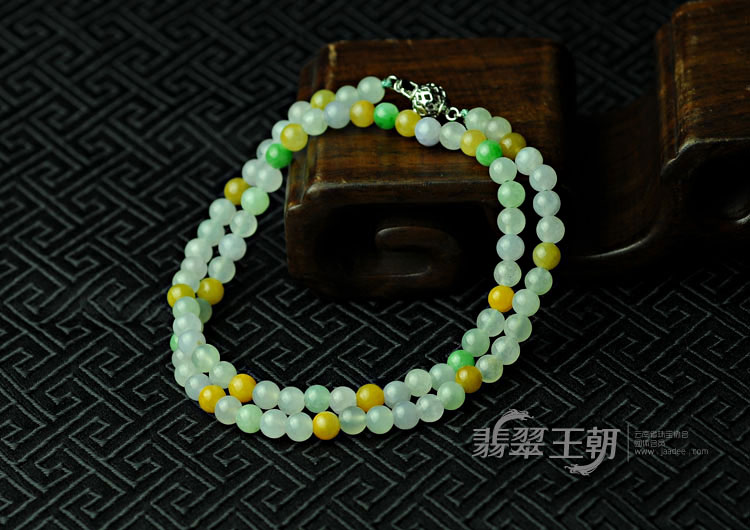 糯冰种三彩缅甸翡翠项链
