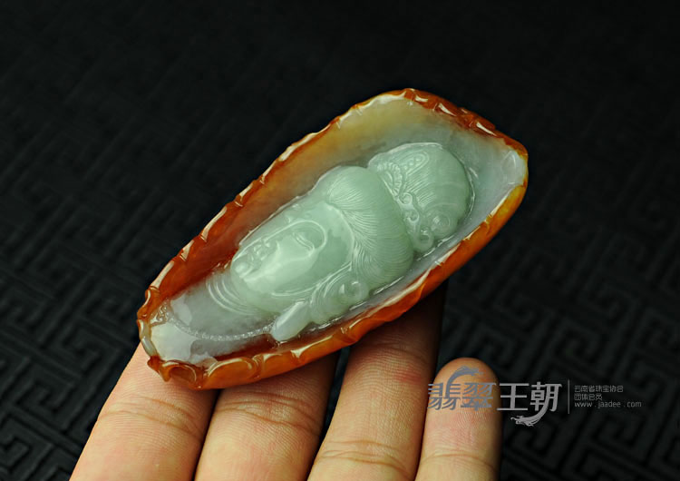 糯冰种黄翡缅甸翡翠观音头挂件