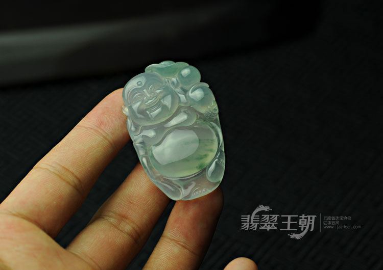 冰玻种飘花缅甸翡翠玉佛挂件