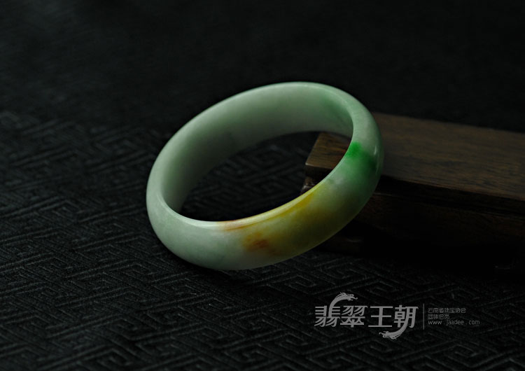 细糯种黄加绿缅甸翡翠手镯（57.9）
