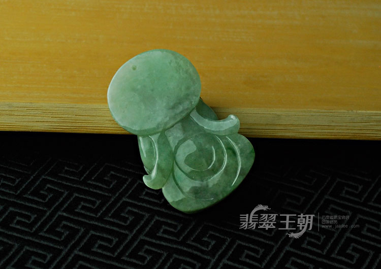 糯冰种飘翠缅甸翡翠寿星挂件