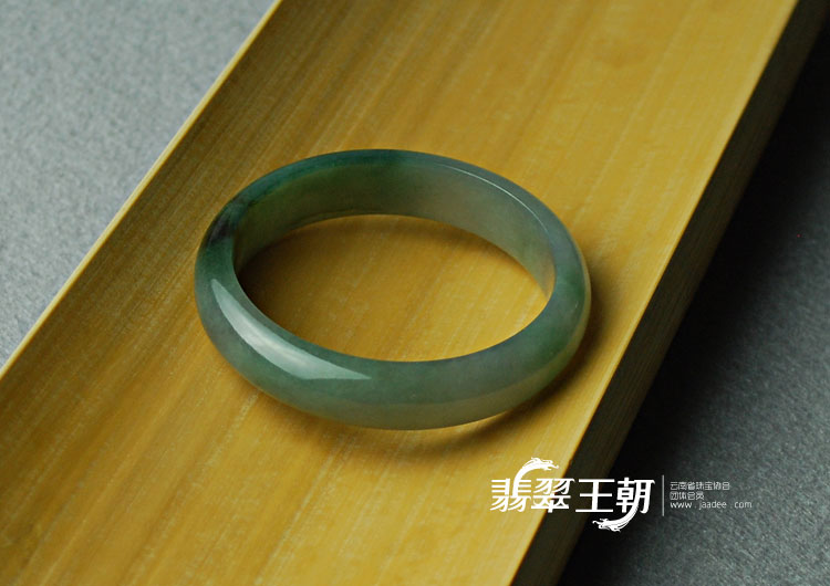 糯冰种紫罗兰晴水缅甸翡翠手镯（53.6）
