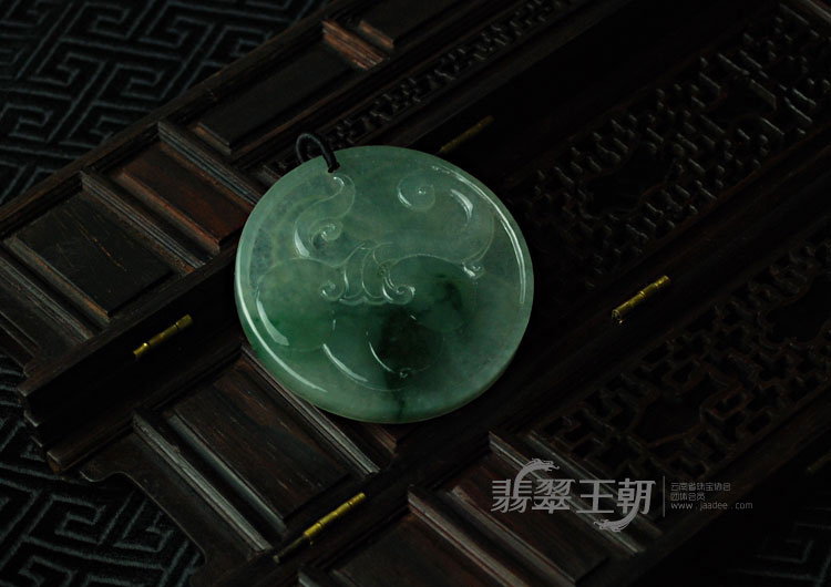 冰种飘花缅甸翡翠流云百福挂件