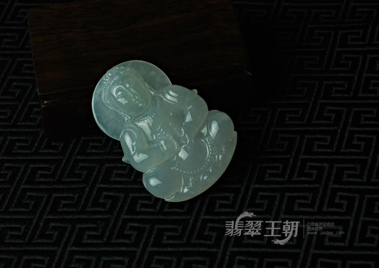 糯冰种缅甸翡翠观音挂件