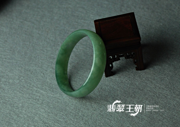 冰种蓝晴水缅甸翡翠手镯（56.9）