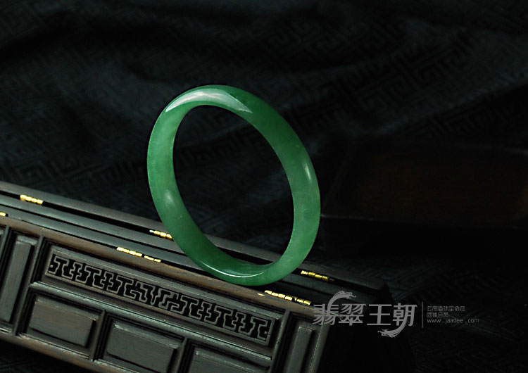 冰种绿晴缅甸翡翠手镯（60.3）