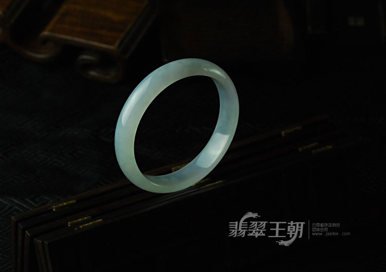 冰种淡紫罗兰缅甸翡翠手镯（57.6）