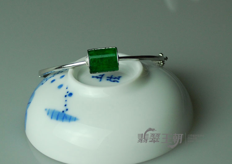 糯冰种高绿925银镀白金缅甸翡翠富贵镯（55.9）
