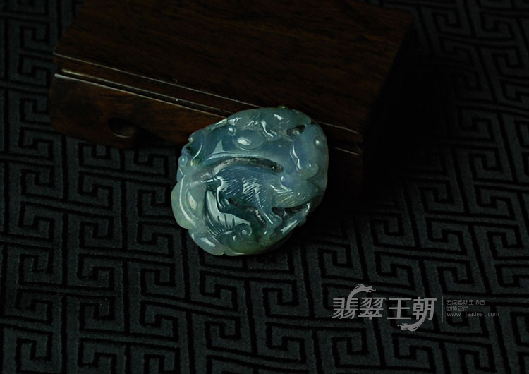 冰种紫罗兰飘花缅甸翡翠福鼠如意挂件