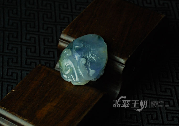 冰种紫罗兰飘花缅甸翡翠福鼠如意挂件