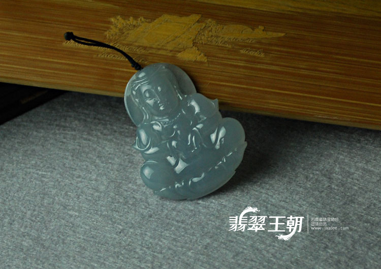 糯冰种紫罗兰缅甸翡翠观音挂件