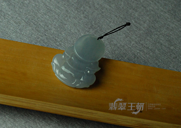 糯冰种紫罗兰缅甸翡翠观音挂件