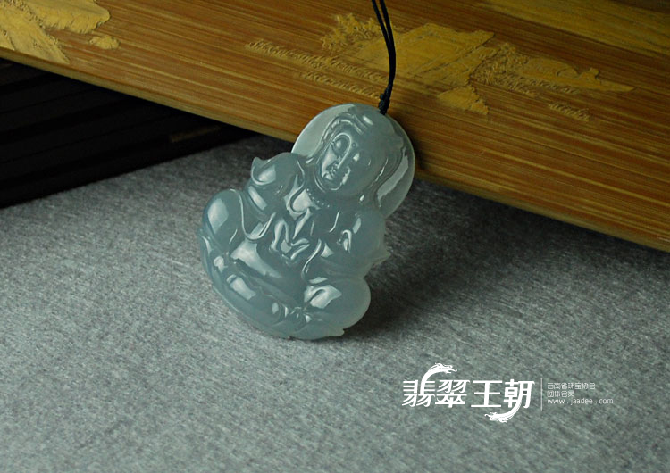 糯冰种紫罗兰缅甸翡翠观音挂件
