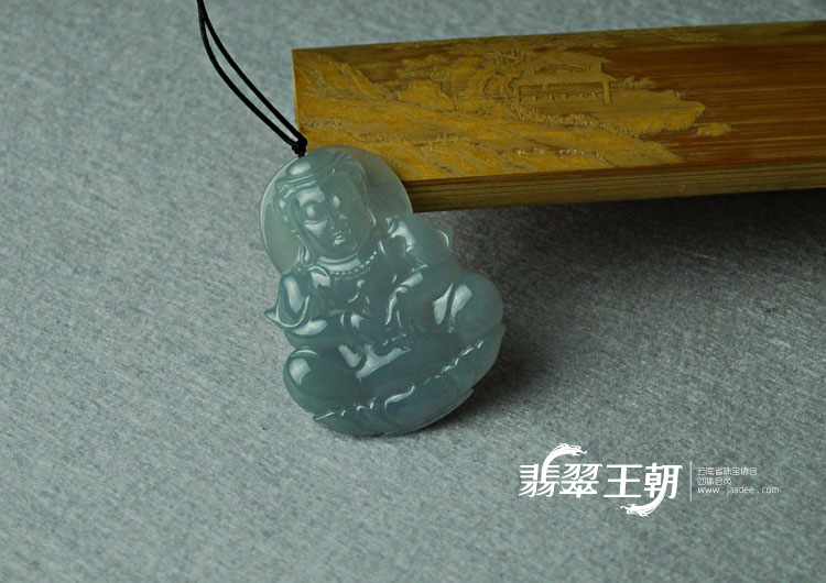 冰种紫罗兰缅甸翡翠观音挂件