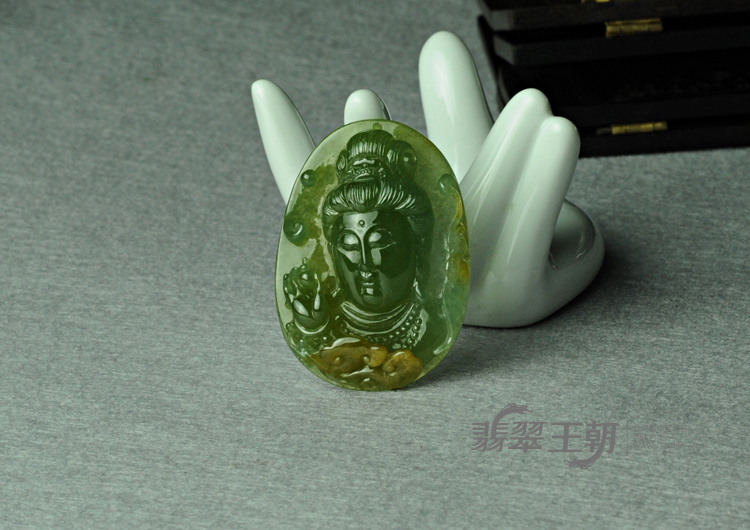 糯冰种蓝水黄翡缅甸翡翠观音头挂件