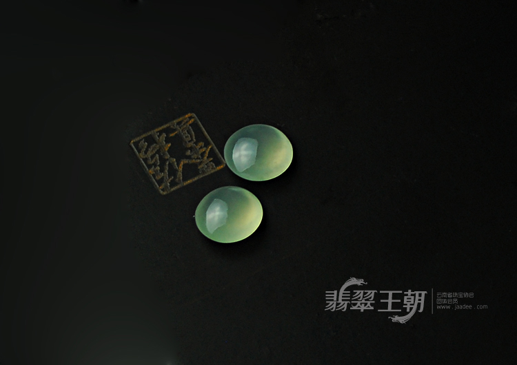 玻璃种缅甸翡翠戒面（单价）
