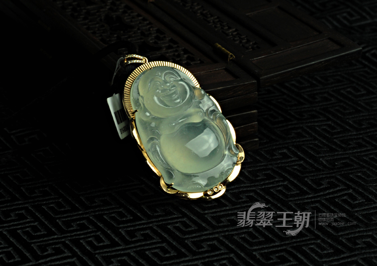冰玻种包玫瑰金缅甸翡翠玉佛挂件