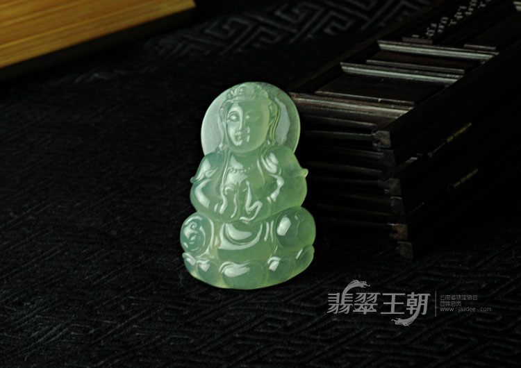 冰种晴水缅甸翡翠观音挂件