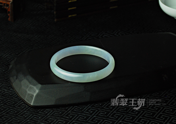 冰种紫罗兰缅甸翡翠手镯（62.2）