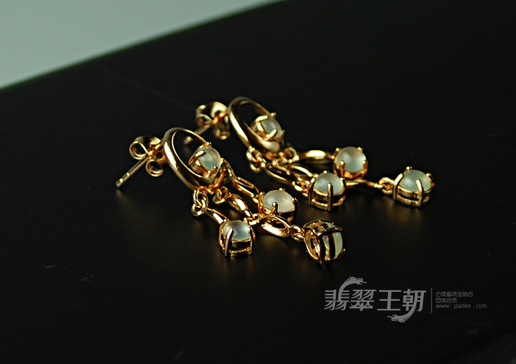 冰种925银镀玫瑰金缅甸翡翠耳钉