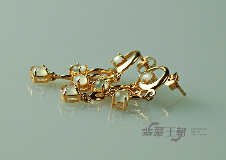冰种925银镀玫瑰金缅甸翡翠耳钉